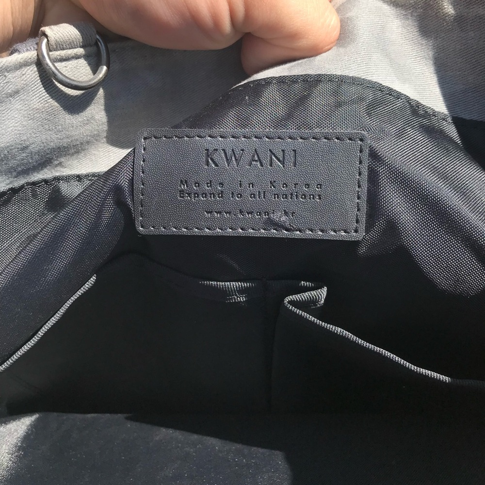 Kwani Flap Tote Bag Gray - Picture 6 of 6